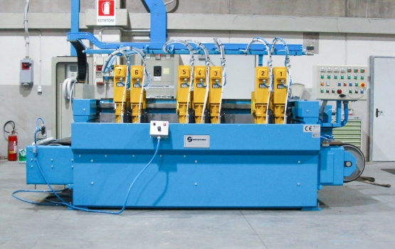 AT 804 ENCABEZADORA MULTIPLA CON 4 DISCOS